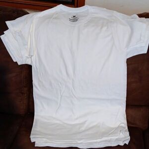 Mens white t shirts. New without tags
